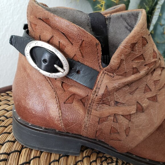 Anthropologie Miz Mooz Erie Short Buckle Boots Brandy size 38 US 8 Slouchy Boho - Picture 3 of 14